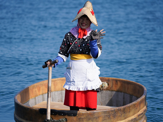 Taraibune (tub boats)_2